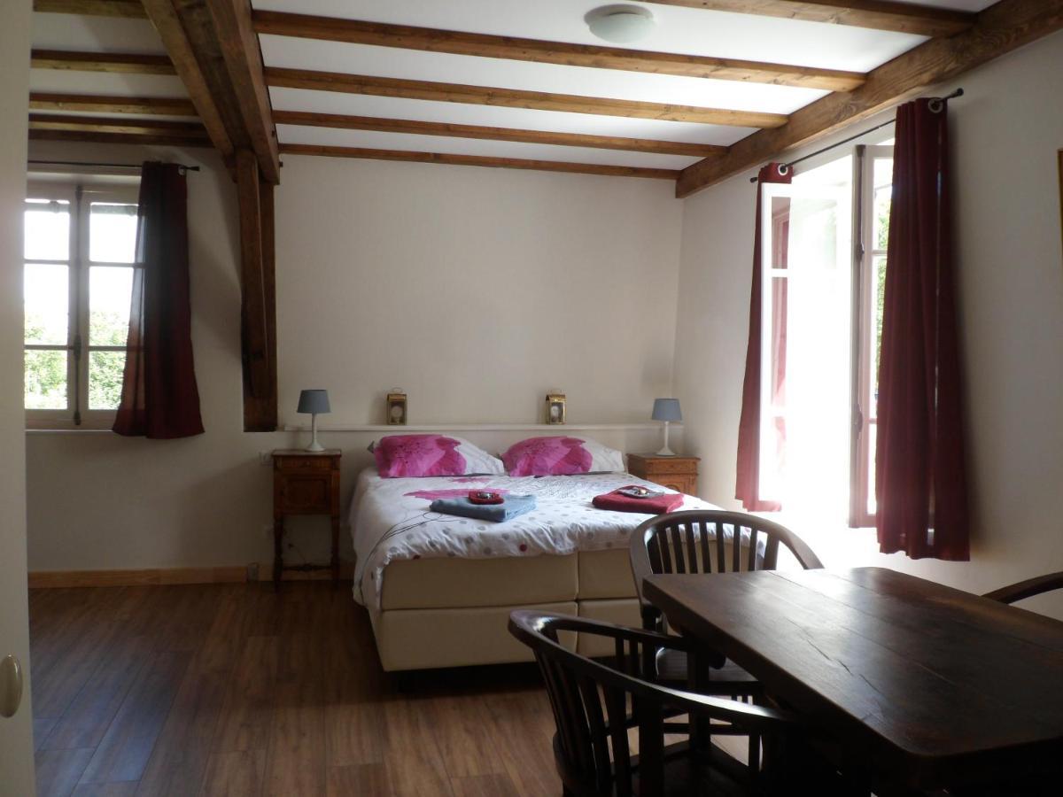 Le Pont Du Roy Bed & Breakfast Besse-et-Saint-Anastaise Ngoại thất bức ảnh