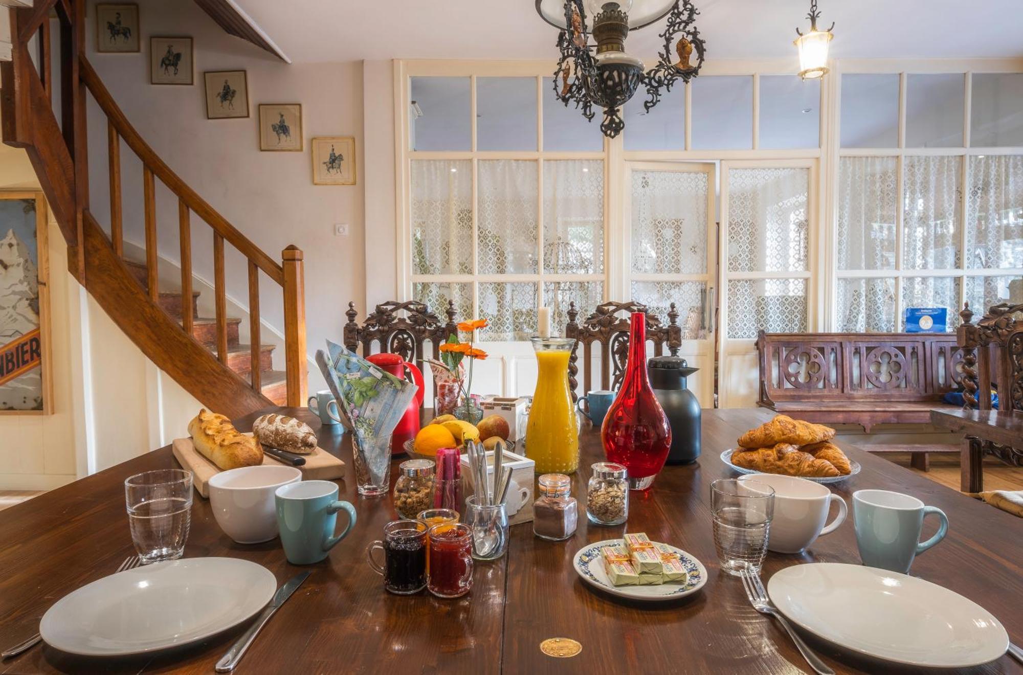 Le Pont Du Roy Bed & Breakfast Besse-et-Saint-Anastaise Ngoại thất bức ảnh